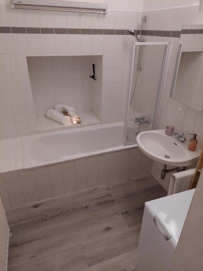 Vienna Charm Apartment Exteriör bild